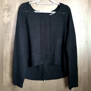 NWOT BB Dakota Black Sweater 🖤